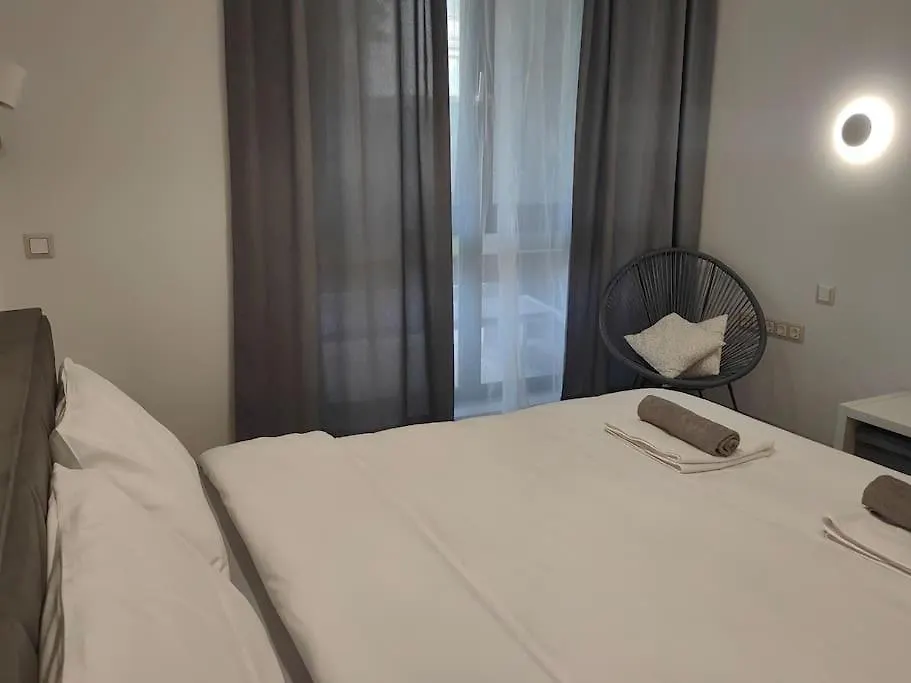 The Courtyard 2Bdrm Apartment 索菲亞