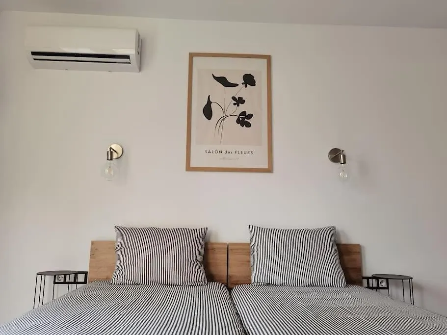 The Courtyard 2Bdrm Apartment 索菲亞